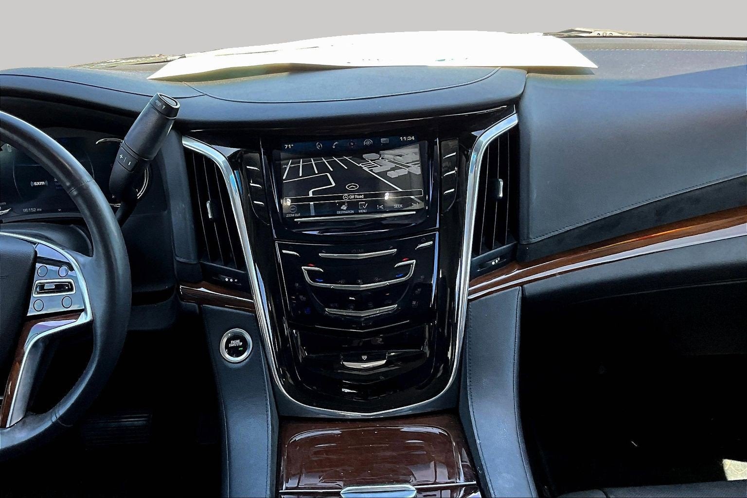 2018 Cadillac Escalade Luxury