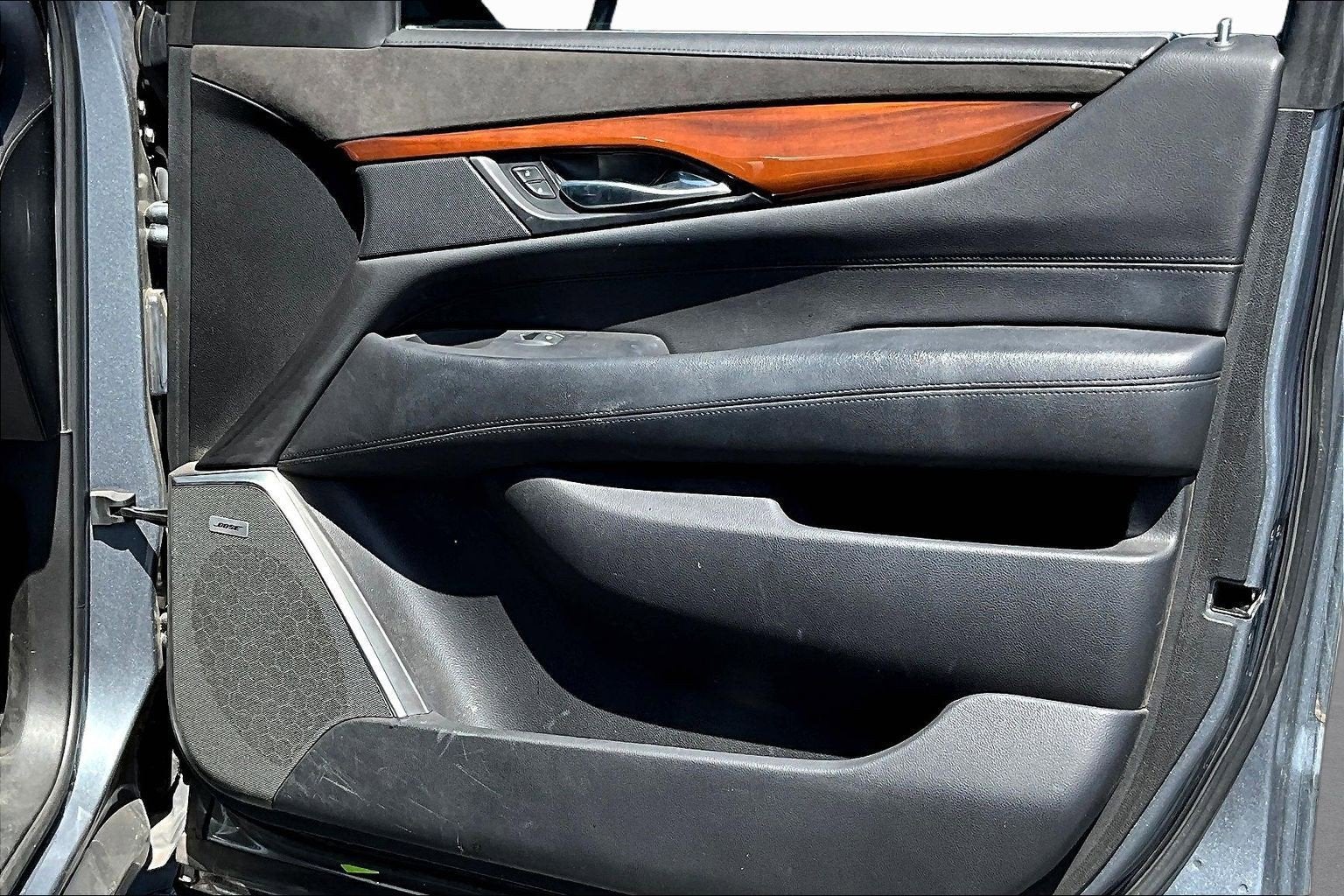 2018 Cadillac Escalade Luxury