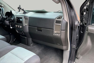 2005 Nissan Titan SE
