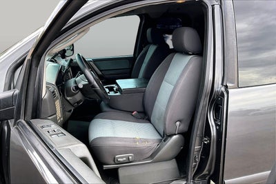 2005 Nissan Titan SE