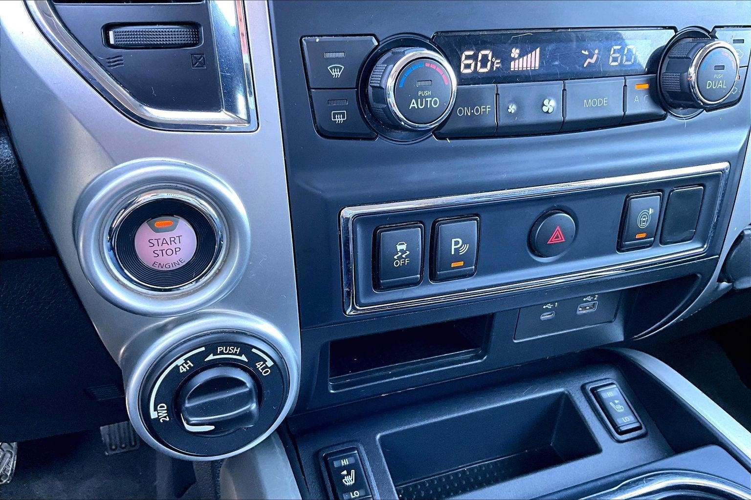 2021 Nissan Titan SV