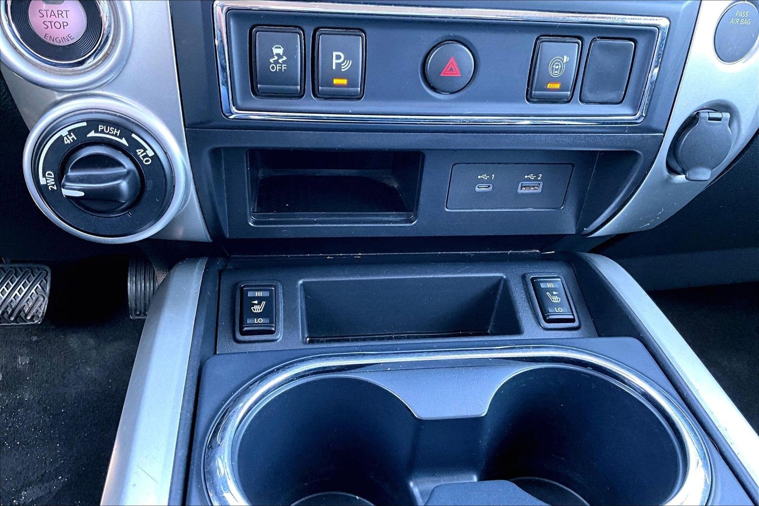 2021 Nissan Titan SV