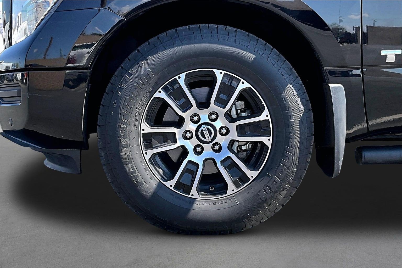 2021 Nissan Titan SV