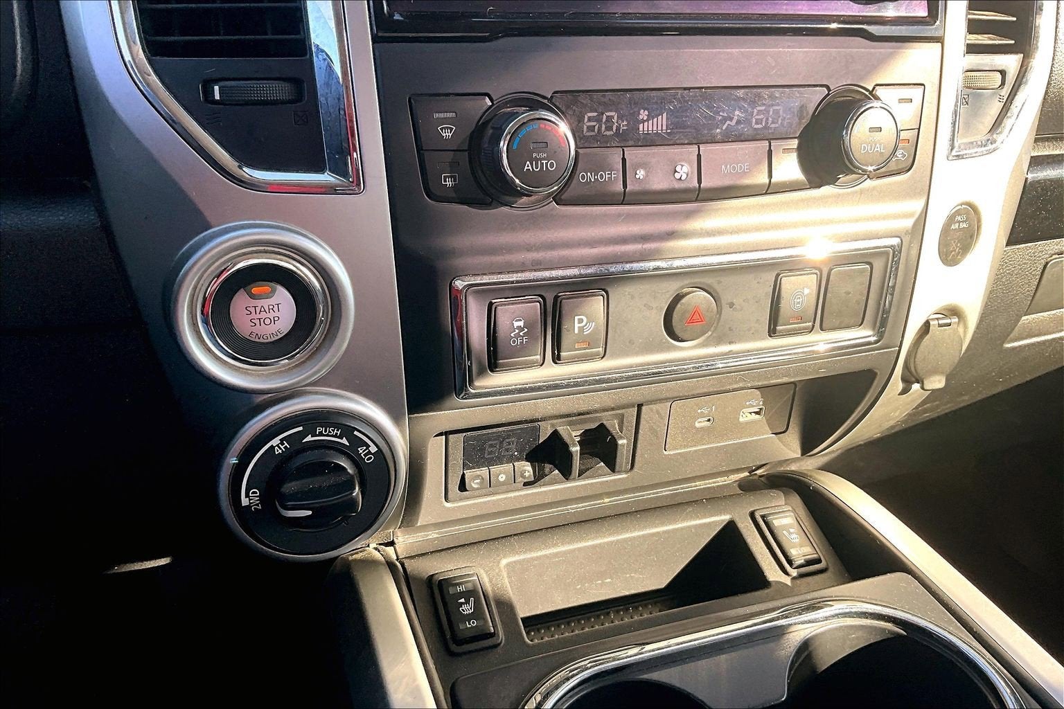 2020 Nissan Titan SV