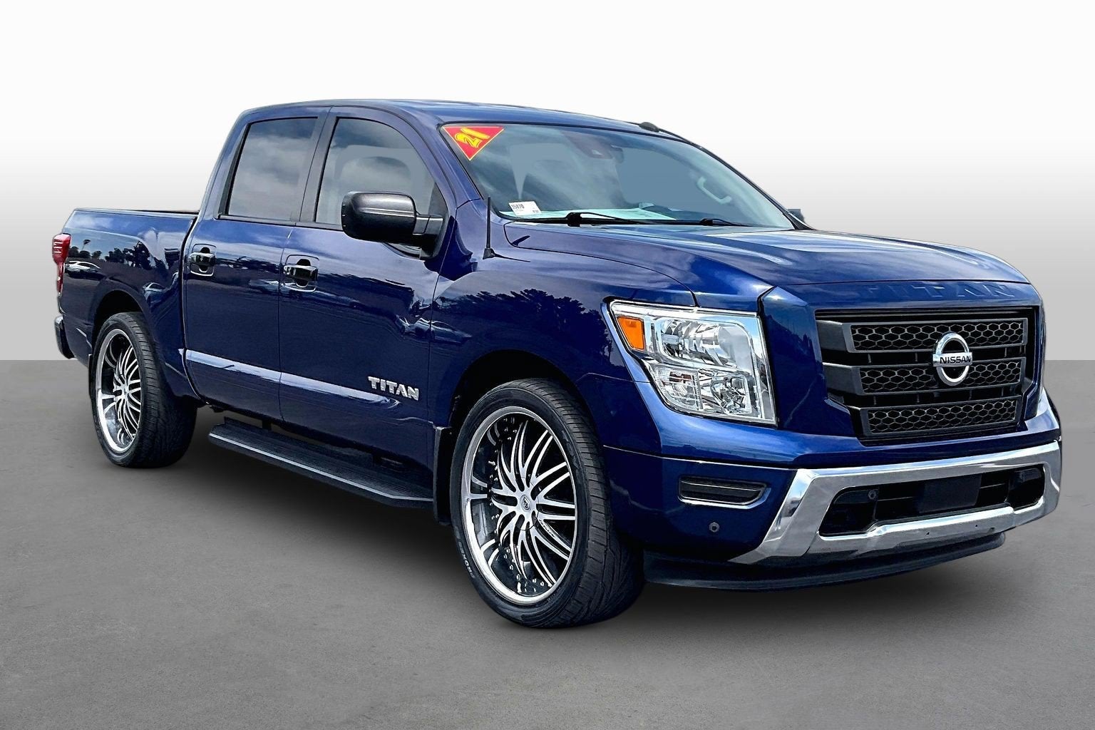 2021 Nissan Titan SV