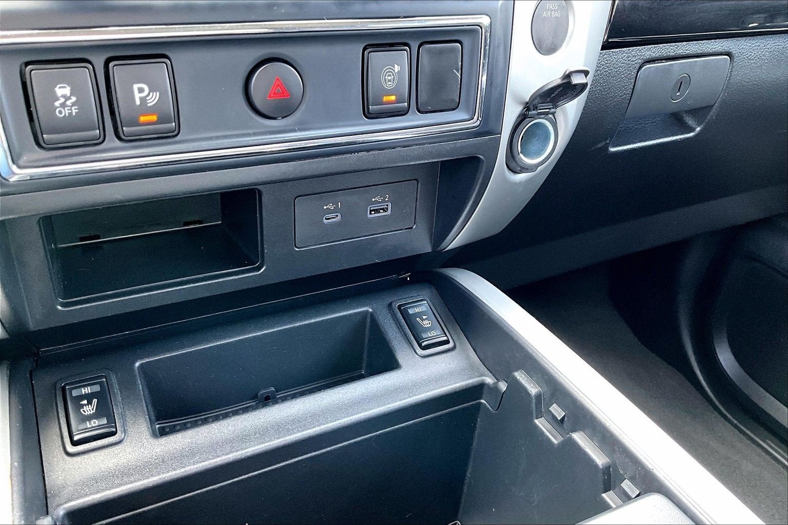2021 Nissan Titan SV