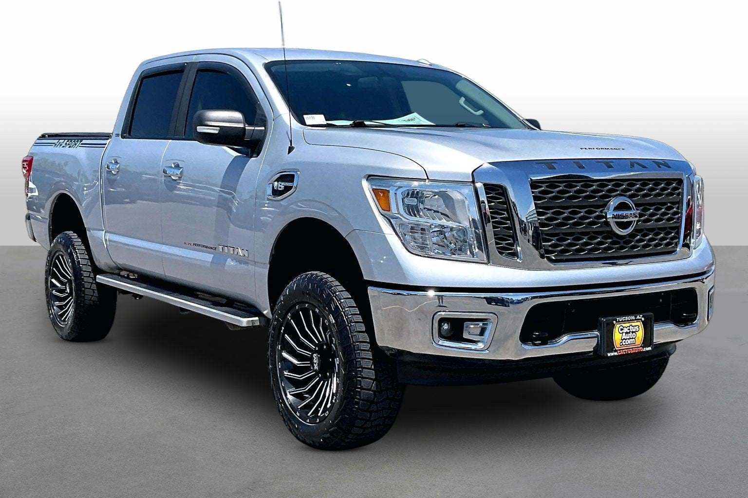 2017 Nissan Titan SV