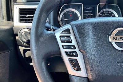 2017 Nissan Titan SV