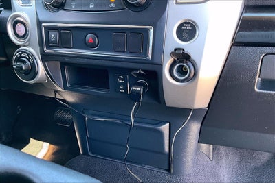 2017 Nissan Titan SV