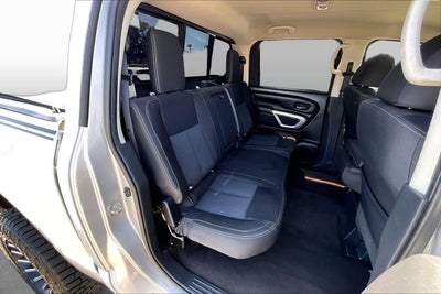 2017 Nissan Titan SV