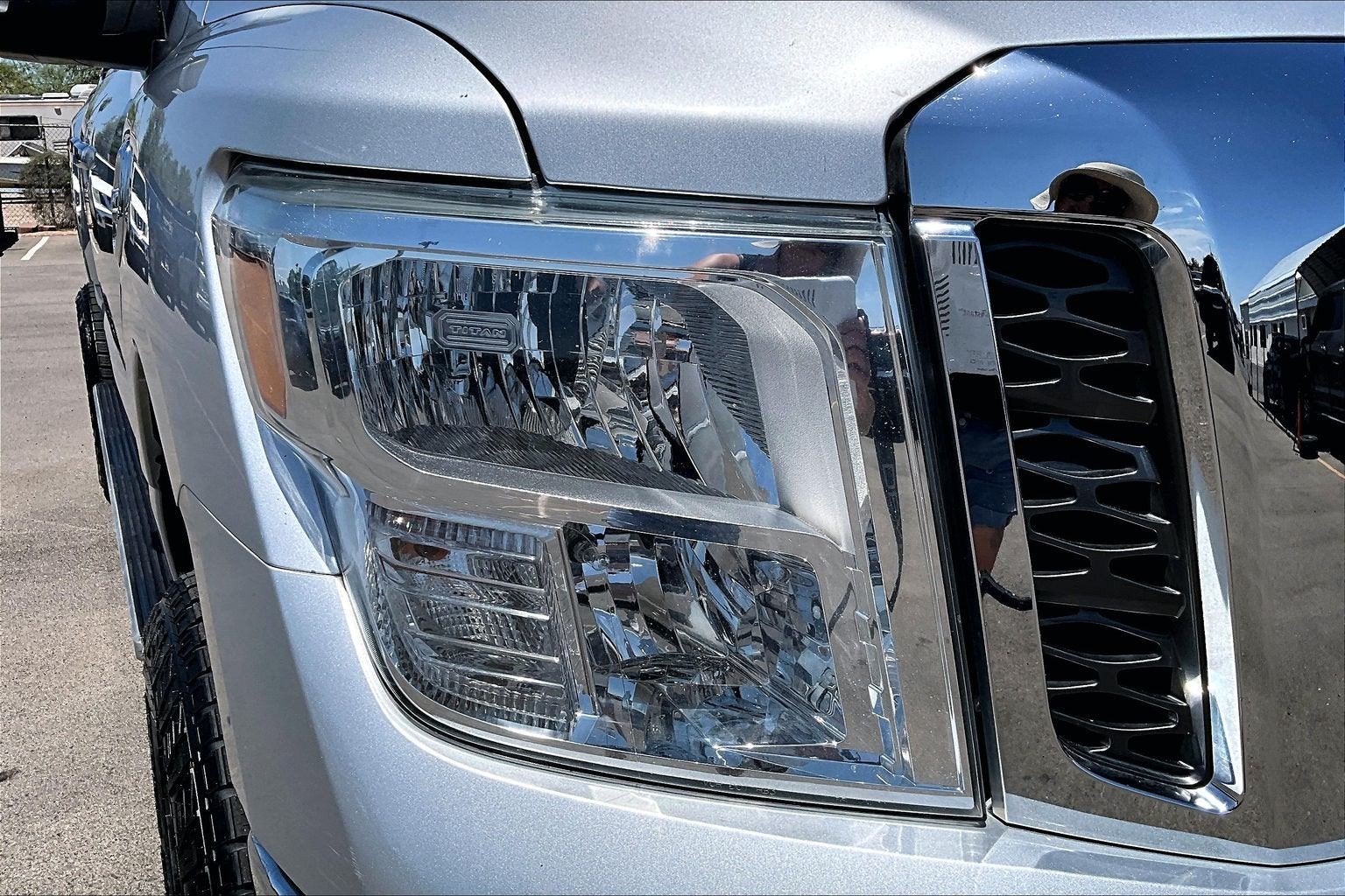 2017 Nissan Titan SV