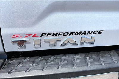 2017 Nissan Titan SV