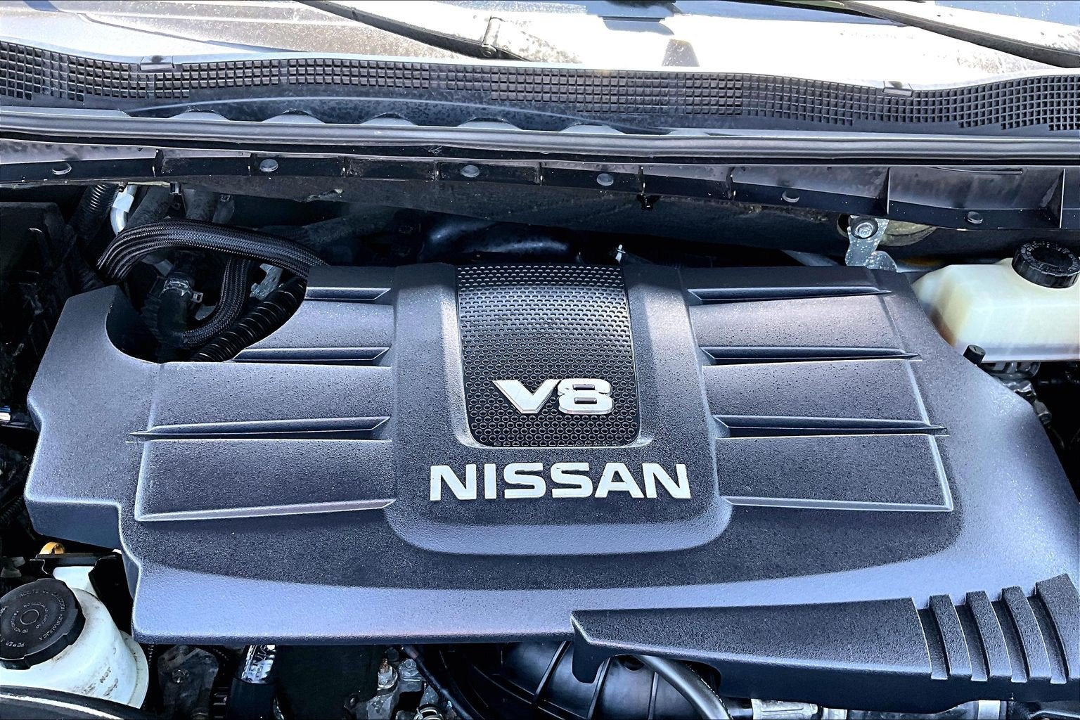 2017 Nissan Titan SV