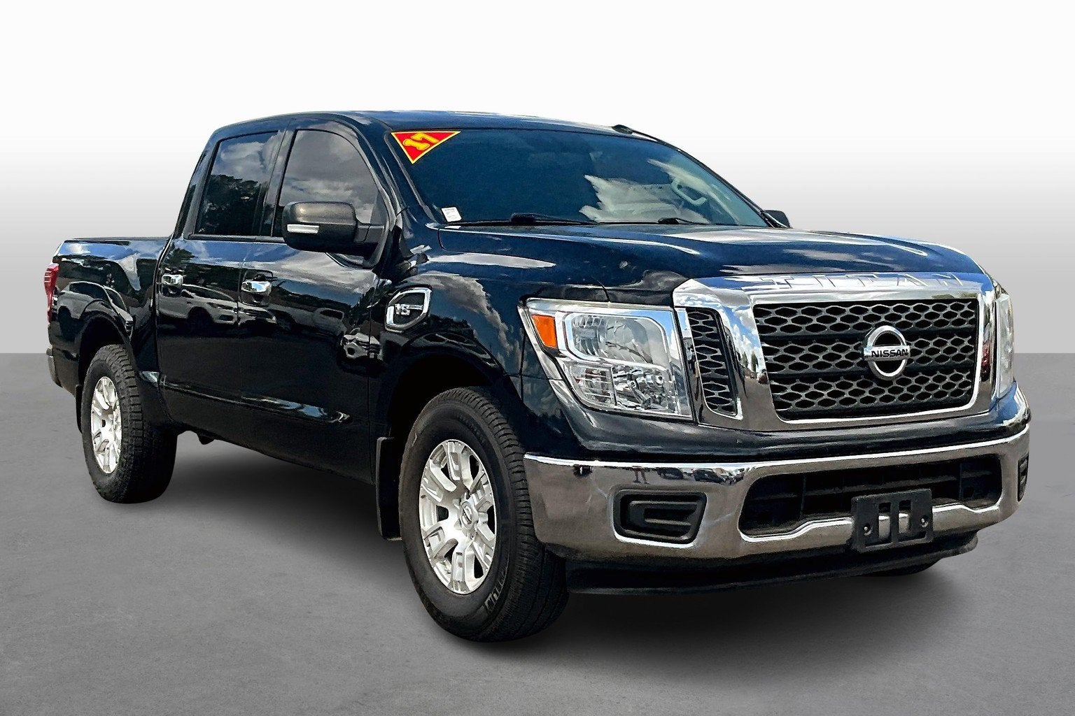 2017 Nissan Titan SV