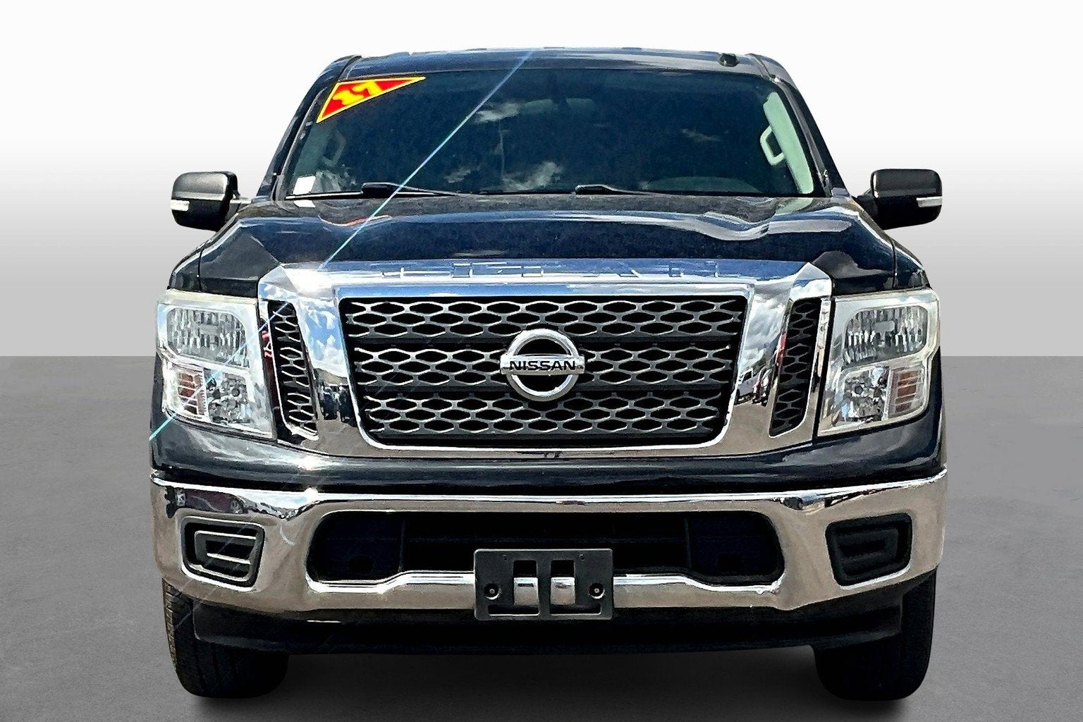 2017 Nissan Titan SV