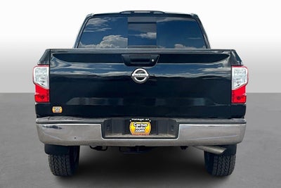 2017 Nissan Titan SV