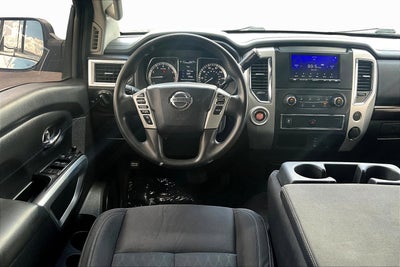 2017 Nissan Titan SV