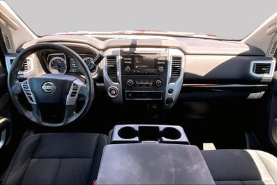 2017 Nissan Titan SV
