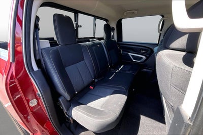2017 Nissan Titan SV