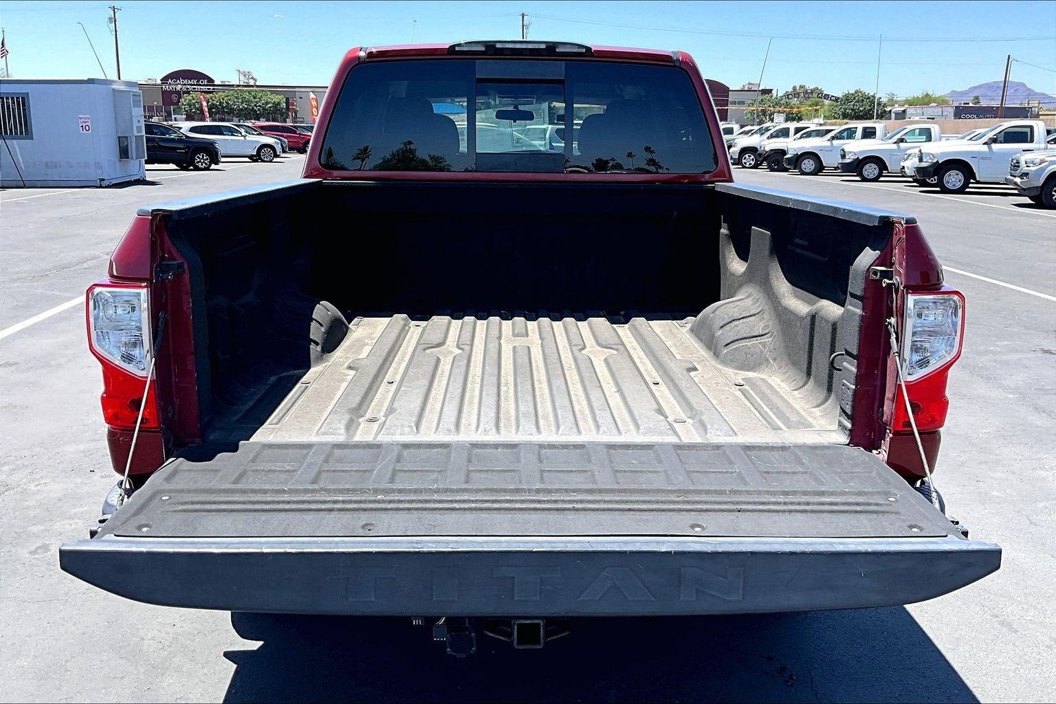 2017 Nissan Titan SV