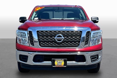 2017 Nissan Titan SV