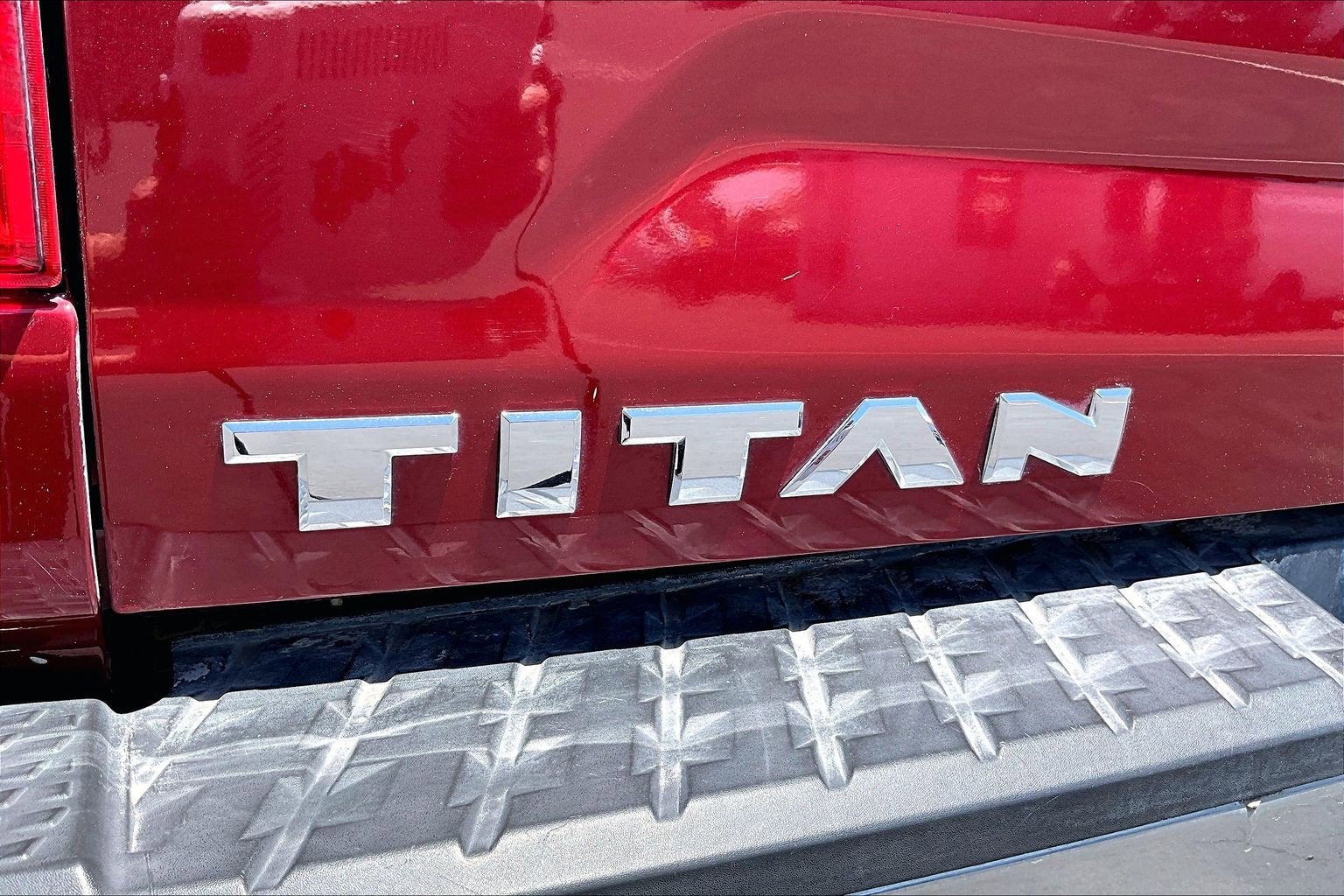 2017 Nissan Titan SV