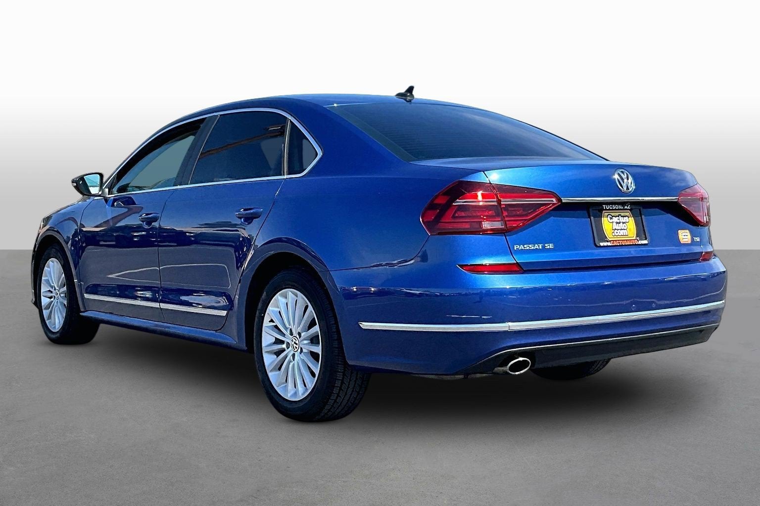 2017 Volkswagen Passat 1.8T SE