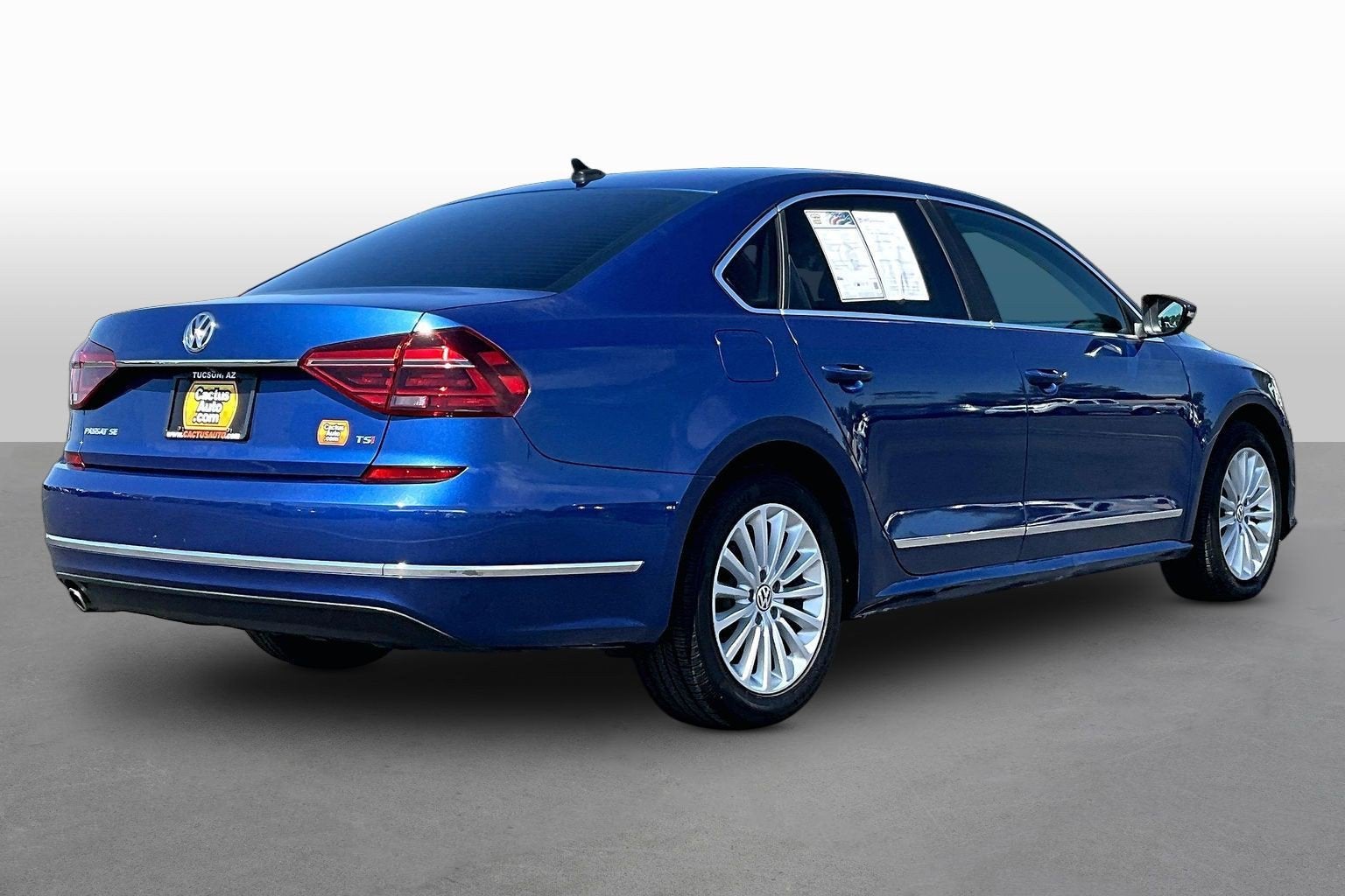 2017 Volkswagen Passat 1.8T SE