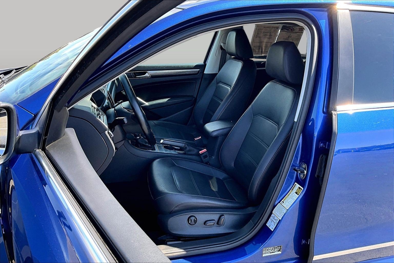 2017 Volkswagen Passat 1.8T SE
