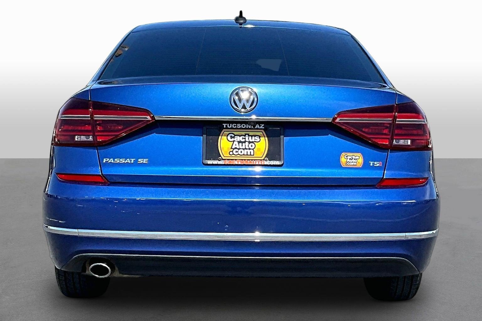 2017 Volkswagen Passat 1.8T SE