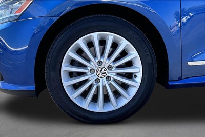 2017 Volkswagen Passat 1.8T SE