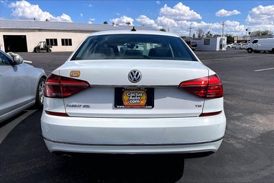 2018 Volkswagen Passat 2.0T SEL Premium