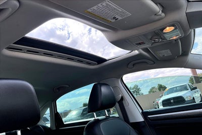 2018 Volkswagen Passat 2.0T SEL Premium