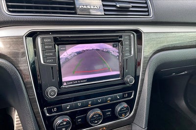 2018 Volkswagen Passat 2.0T SEL Premium