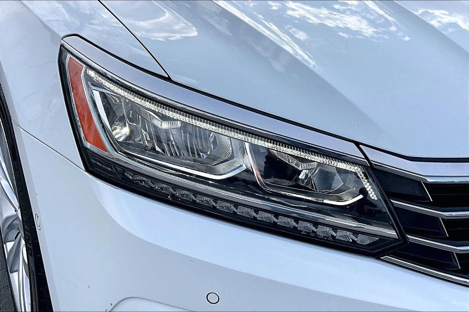 2018 Volkswagen Passat 2.0T SEL Premium