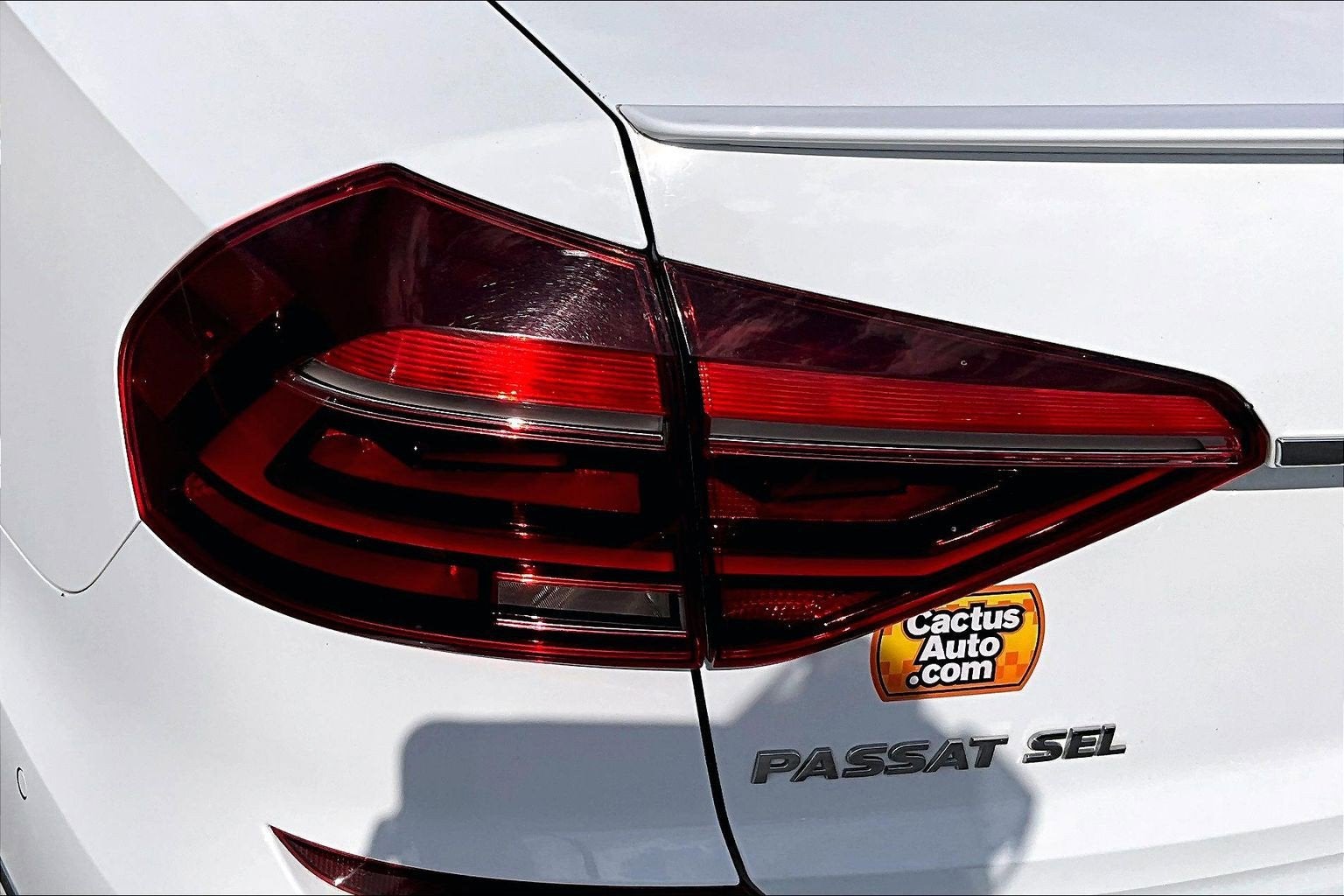 2018 Volkswagen Passat 2.0T SEL Premium