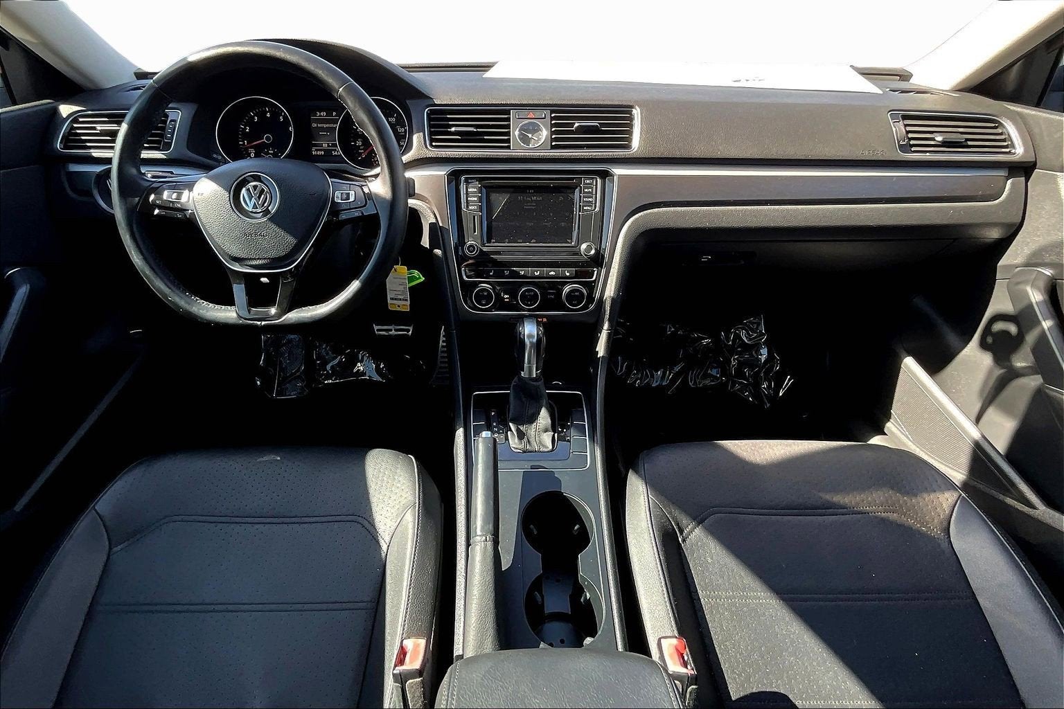 2017 Volkswagen Passat R-Line w/Comfort Pkg