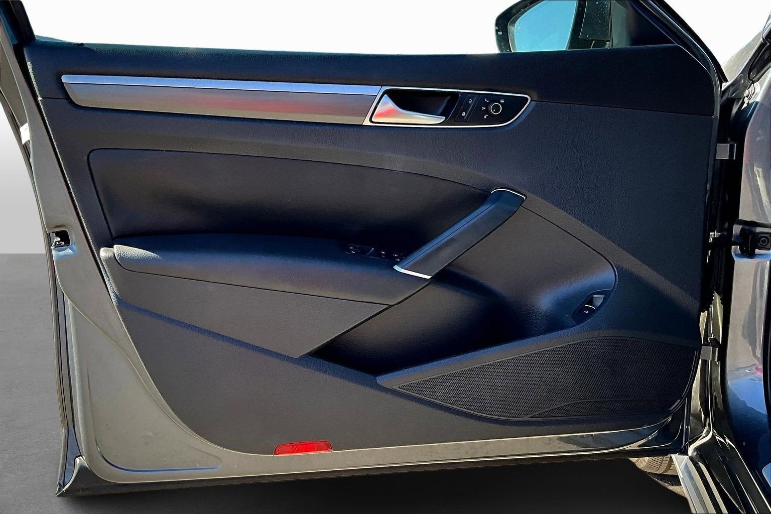 2017 Volkswagen Passat R-Line w/Comfort Pkg