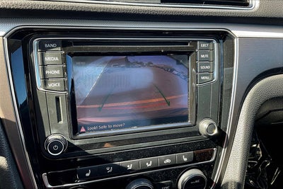 2017 Volkswagen Passat R-Line w/Comfort Pkg