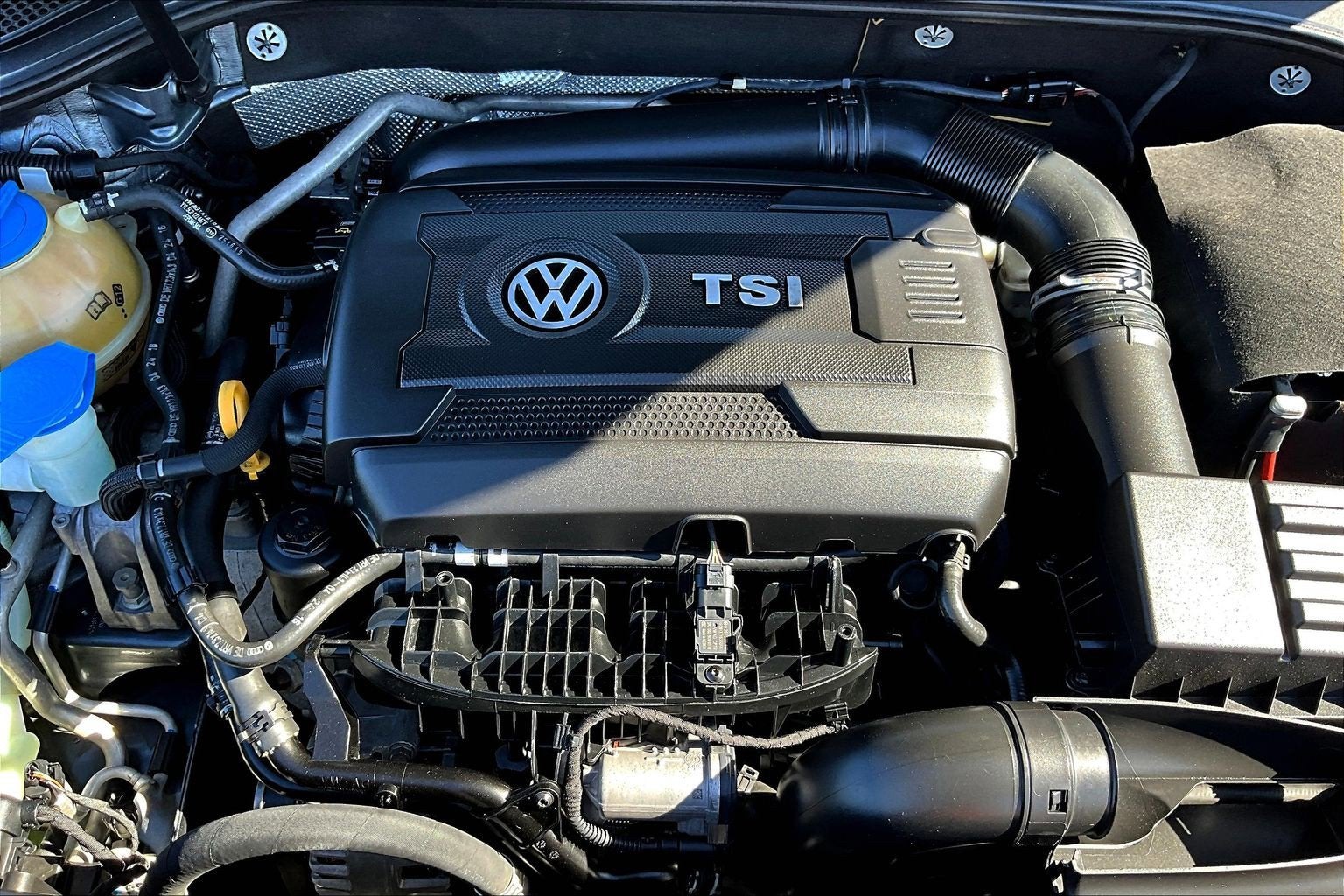 2017 Volkswagen Passat R-Line w/Comfort Pkg