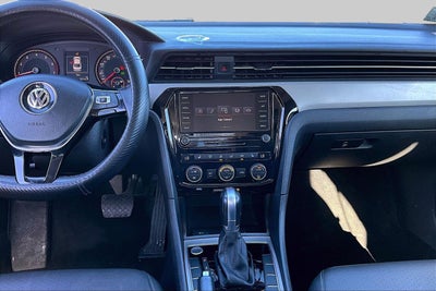 2021 Volkswagen Passat 2.0T SE