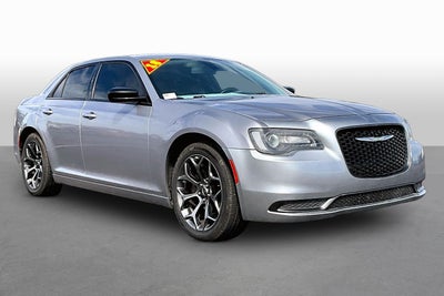 2018 Chrysler 300 Touring