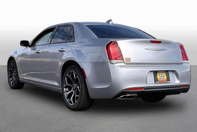 2018 Chrysler 300 Touring