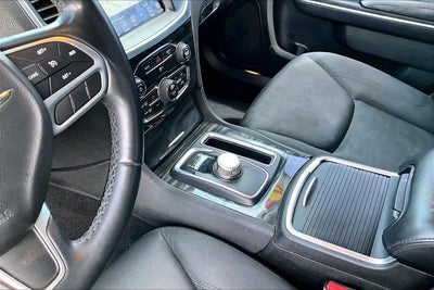 2018 Chrysler 300 Touring
