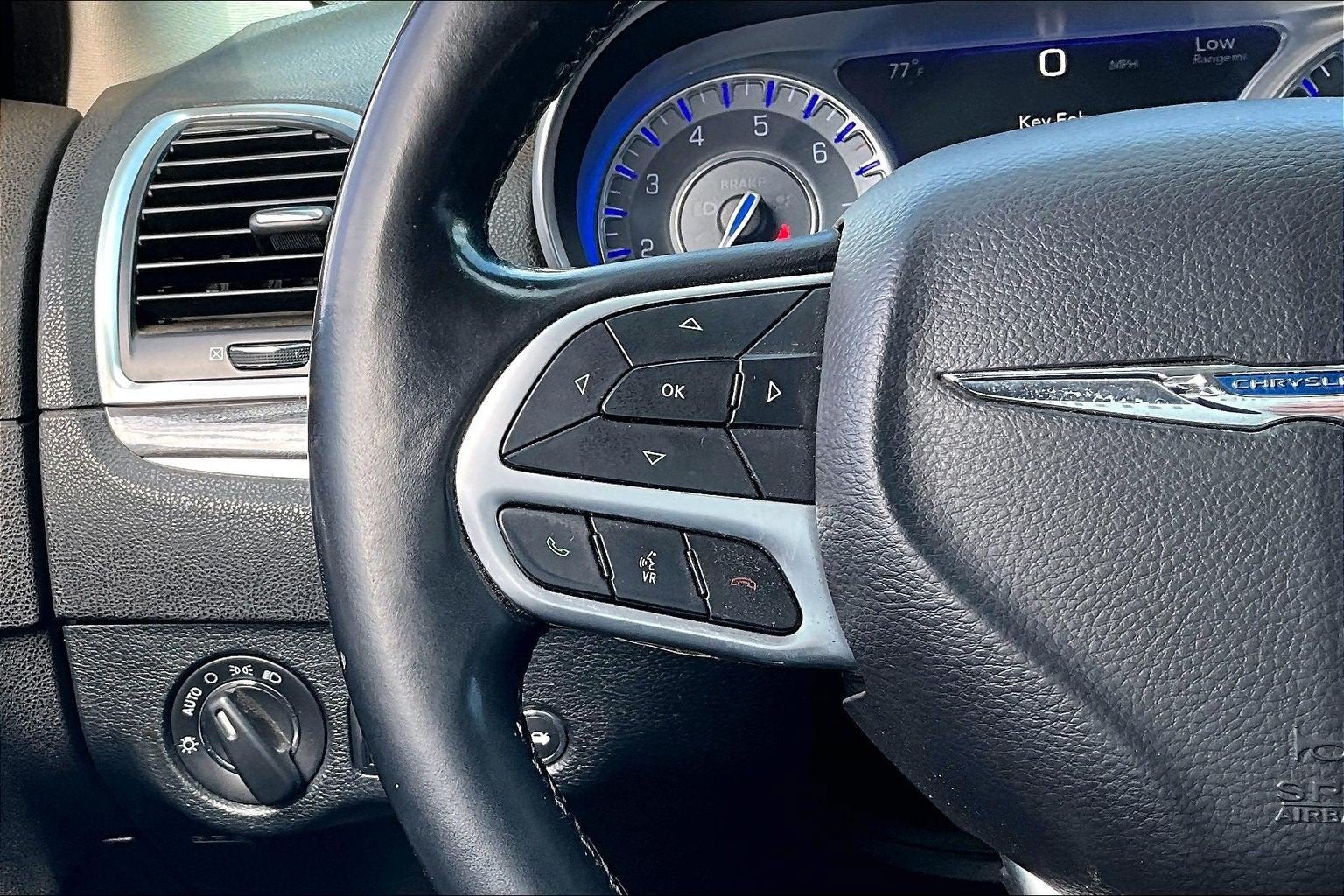 2018 Chrysler 300 Touring