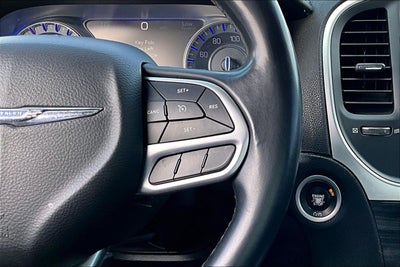2018 Chrysler 300 Touring