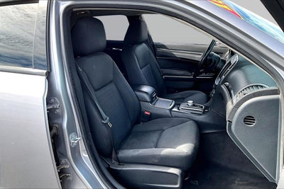 2018 Chrysler 300 Touring