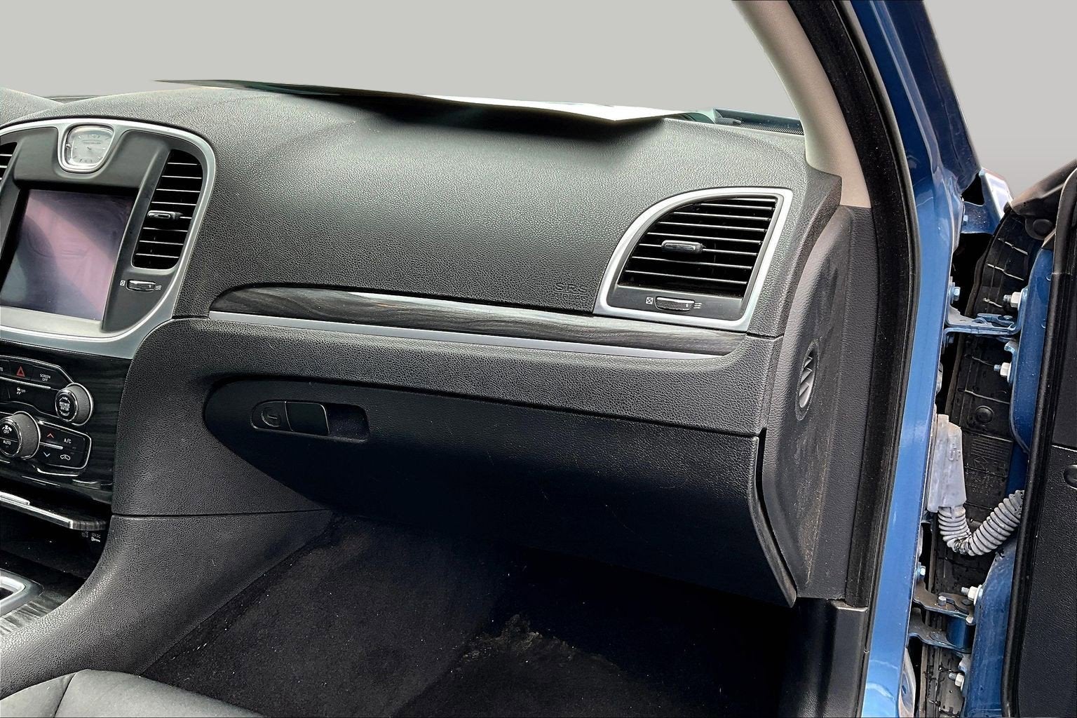 2022 Chrysler 300 Touring