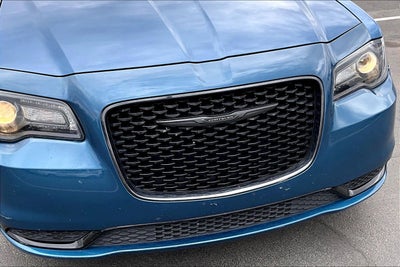 2022 Chrysler 300 Touring