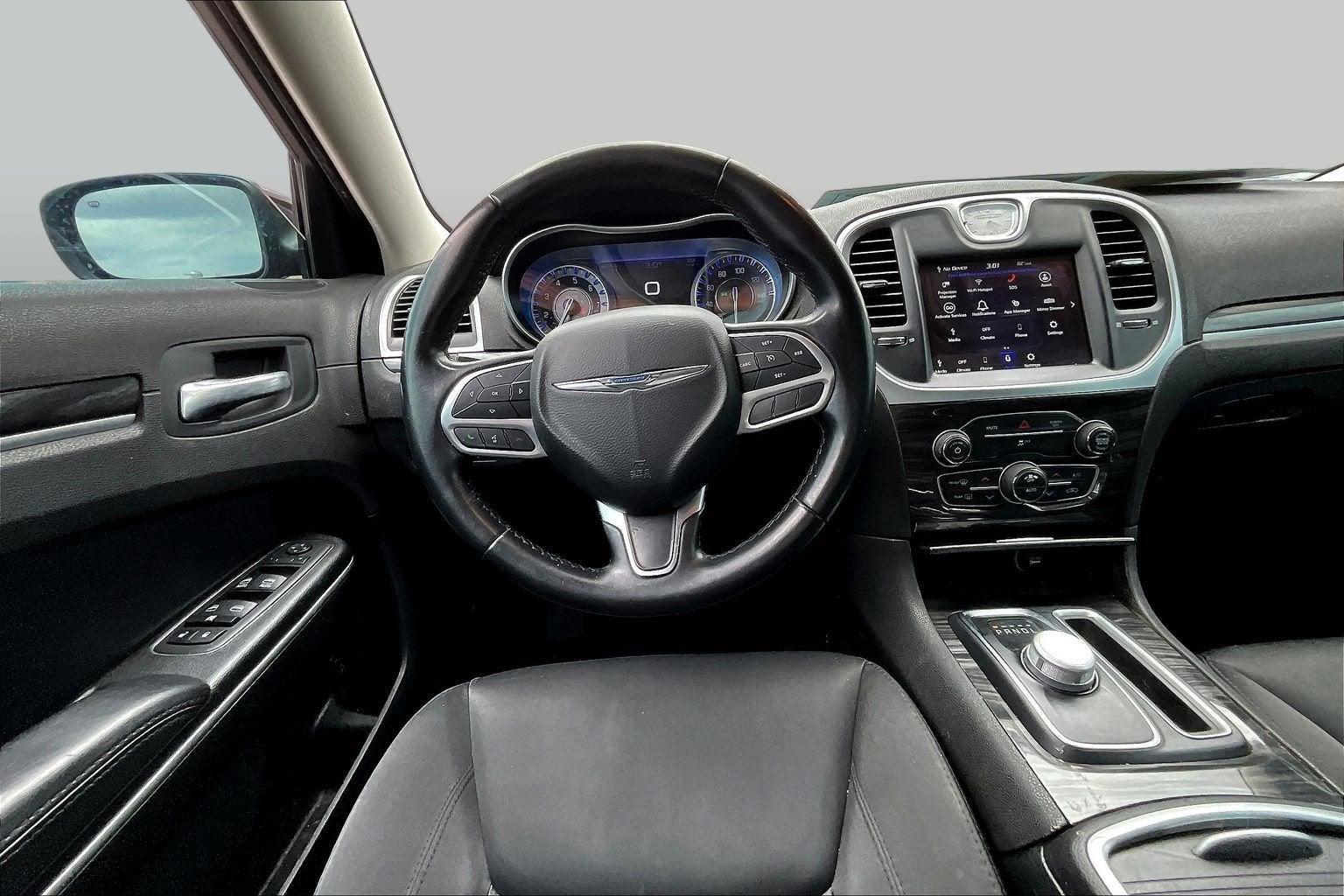 2022 Chrysler 300 Touring